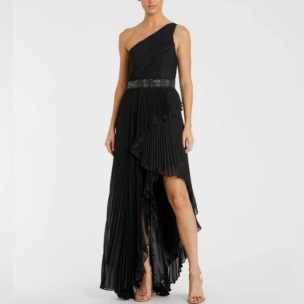 NWT Mac Duggal Black Pleated One Shoulder Asymmetrical Ruffle Hem Gown Size 2